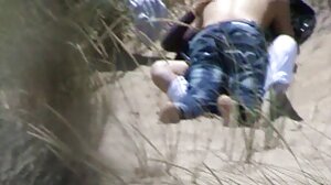 Une maman brune coquine se fait défoncer viol porno francais par son fils au lit