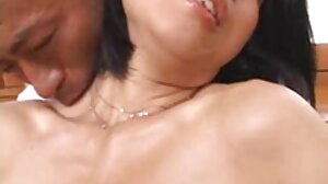 Lesbienne éjacule porno francais tukif sur le visage de milfs aux gros seins
